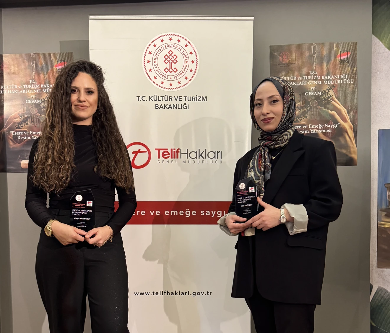 Selçuk Üniversitesi Resim Anasanat Dalı Öğrencilerine İki Ödül Birden